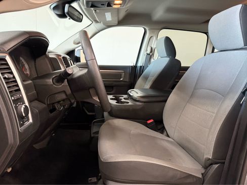 Used 2023 RAM 1500 Classic SLT AWD/4WD image 13