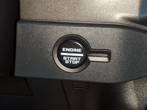 Certified 2025 Ford Bronco Badlands AWD/4WD image 25