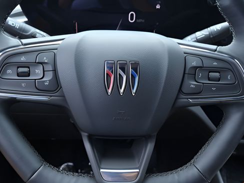 Used 2025 Buick Envista Avenir FWD image 21