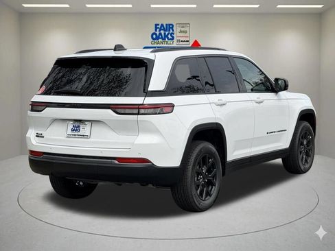 New 2026 Jeep Grand Cherokee Altitude AWD/4WD image 6
