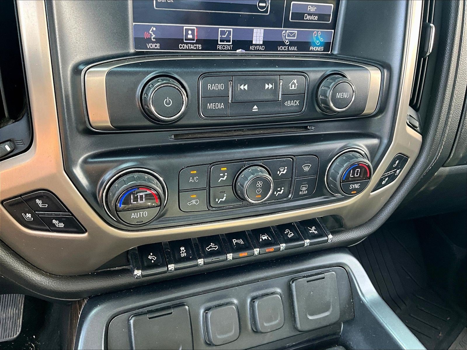Used 2018 GMC Sierra 1500 Denali w/ Denali Ultimate Package AWD/4WD image 16