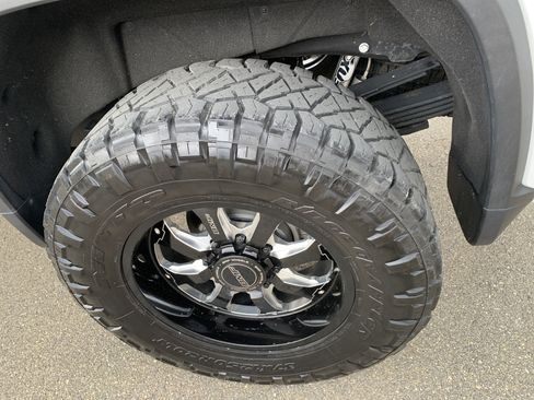 Used 2022 Chevrolet Silverado 3500 LTZ w/ LTZ Convenience Package image 43