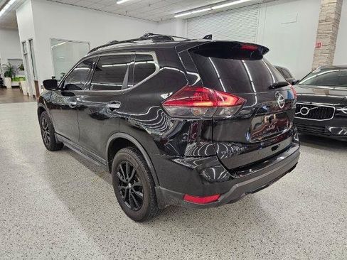 Used 2018 Nissan Rogue SV AWD/4WD image 6