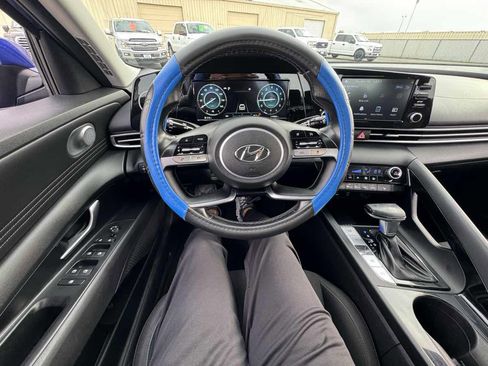 Used 2021 Hyundai Elantra SEL w/ Convenience Package image 33