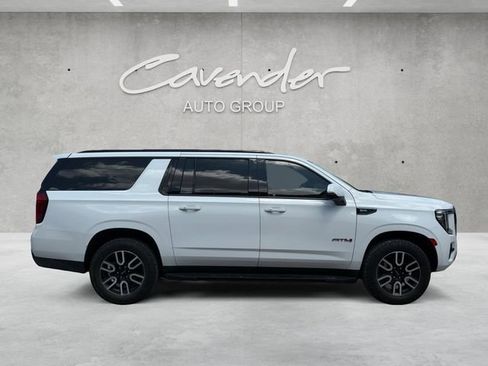 Used 2021 GMC Yukon XL AT4 w/ Rear Media and Nav Package AWD/4WD image 17