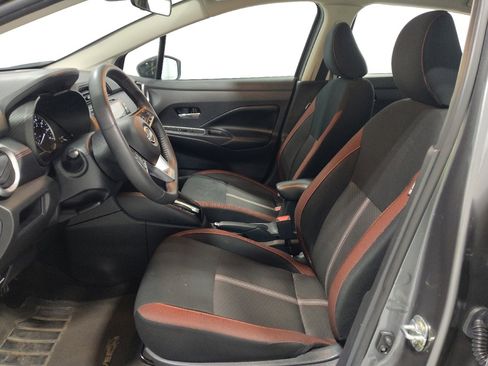 Used 2025 Nissan Versa SR w/ Trunk Package image 17