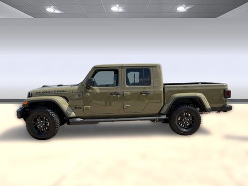 New 2026 Jeep Gladiator Sport AWD/4WD image 2