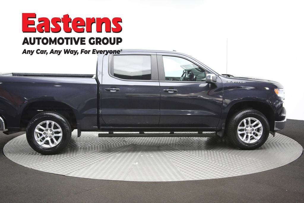 Used 2022 Chevrolet Silverado 1500 LT AWD/4WD image 45