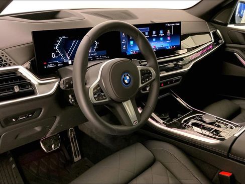 New 2026 BMW X5 xDrive50e w/ M Sport Package image 4