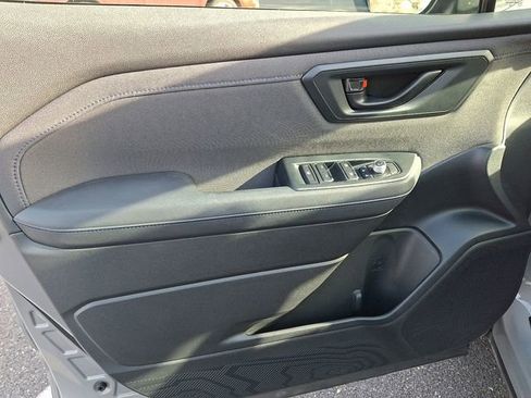 Certified 2025 Subaru Forester Premium image 12