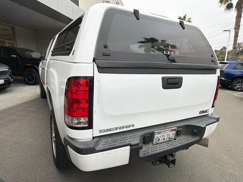Used 2011 GMC Sierra 2500 Denali AWD/4WD image 7