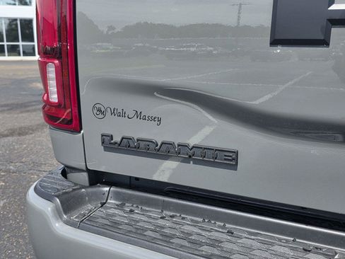 New 2026 RAM 2500 Laramie AWD/4WD image 32