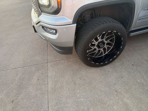 Used 2018 GMC Sierra 1500 Denali w/ Denali Ultimate Package image 7