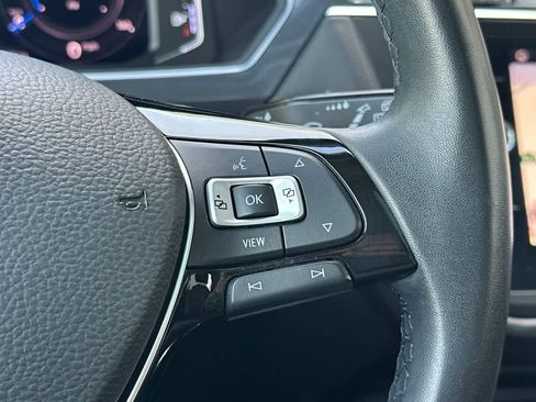 Used 2020 Volkswagen Tiguan SEL FWD image 29