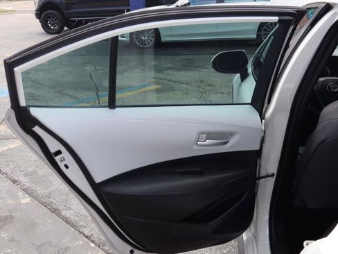 Used 2020 Toyota Corolla SE FWD image 17