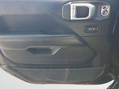 Used 2019 Jeep Wrangler Unlimited Rubicon AWD/4WD image 20