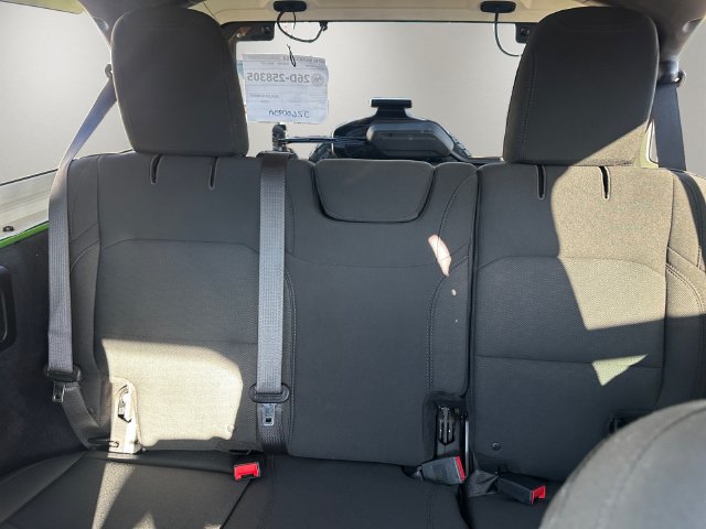 Used 2018 Jeep Wrangler Unlimited Sport AWD/4WD image 15