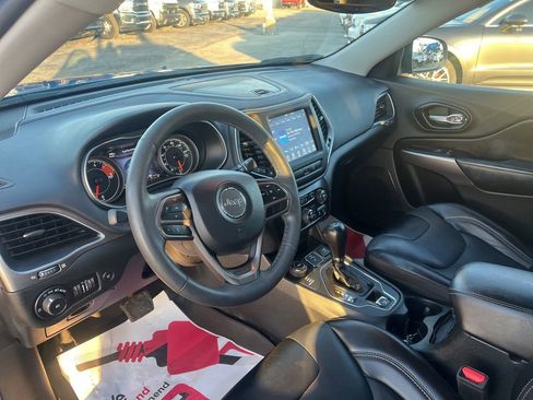 Used 2022 Jeep Cherokee Latitude Lux w/ Sun & Sound Group image 11