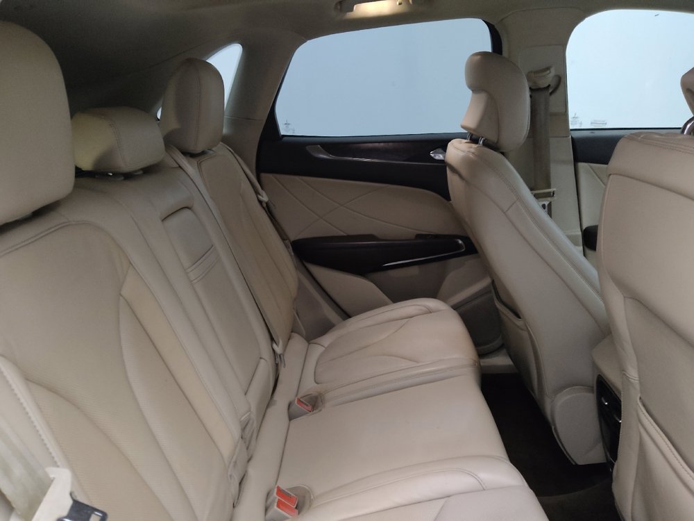 Used 2017 Lincoln MKC Reserve FWD image 19