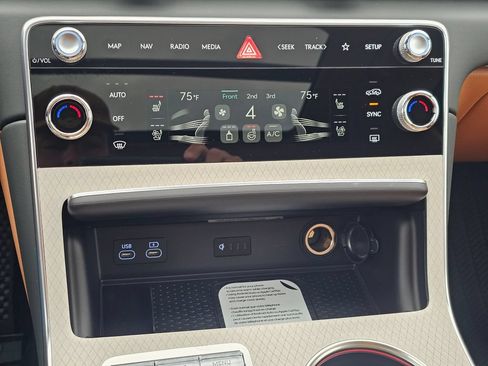 New 2026 Genesis GV80 2.5T Prestige AWD/4WD image 16