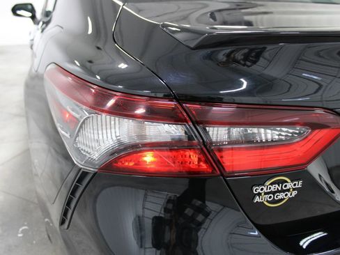 Used 2022 Toyota Camry SE image 24