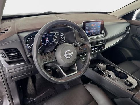 Used 2023 Nissan Rogue SV w/ SV Premium B Package AWD/4WD image 9