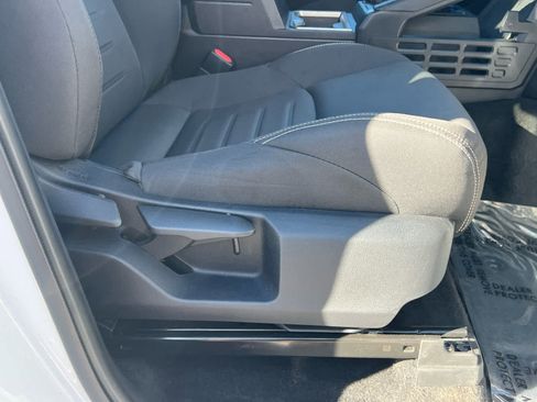 Used 2024 Toyota Tacoma TRD Off-Road image 18