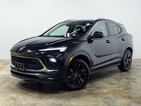 Used 2024 Buick Encore GX Sport Touring image 8