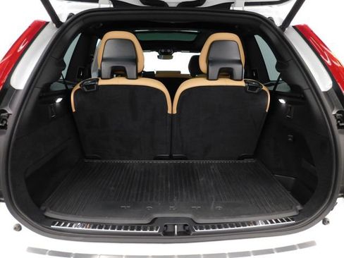 Used 2025 Volvo XC90 B6 Ultra w/ Protection Package Premier image 22