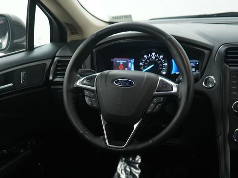 Used 2018 Ford Fusion SE w/ Equipment Group 601A image 14