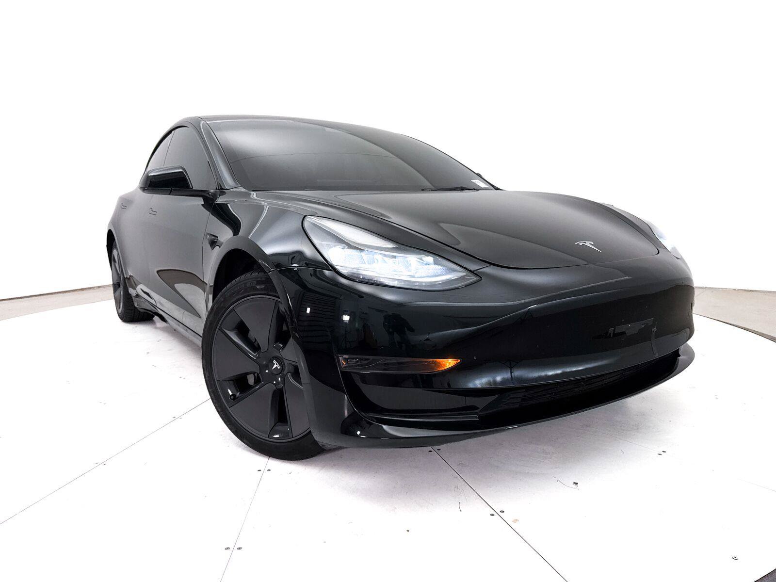Used 2023 Tesla Model 3 Standard Range RWD image 1