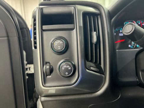 Used 2019 Chevrolet Silverado 1500 LT image 18