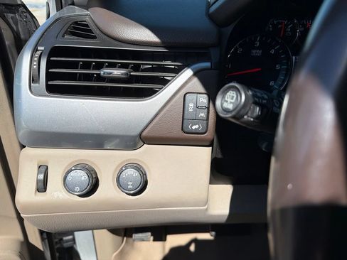 Used 2018 Chevrolet Tahoe LT AWD/4WD image 15