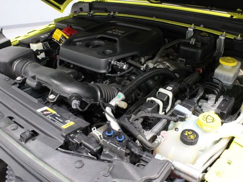 Used 2022 Jeep Wrangler Sport AWD/4WD image 14