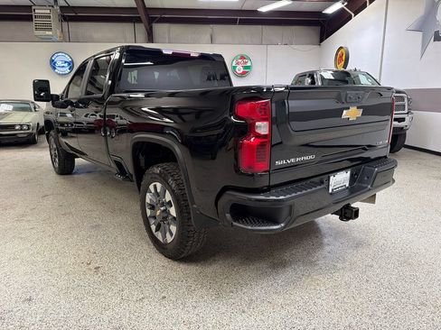 Used 2023 Chevrolet Silverado 2500 Custom w/ Custom Value Package AWD/4WD image 5