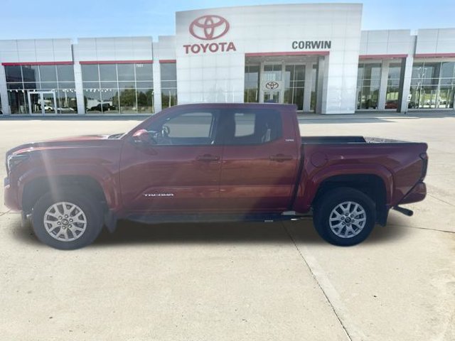 Used 2024 Toyota Tacoma SR5 AWD/4WD image 41