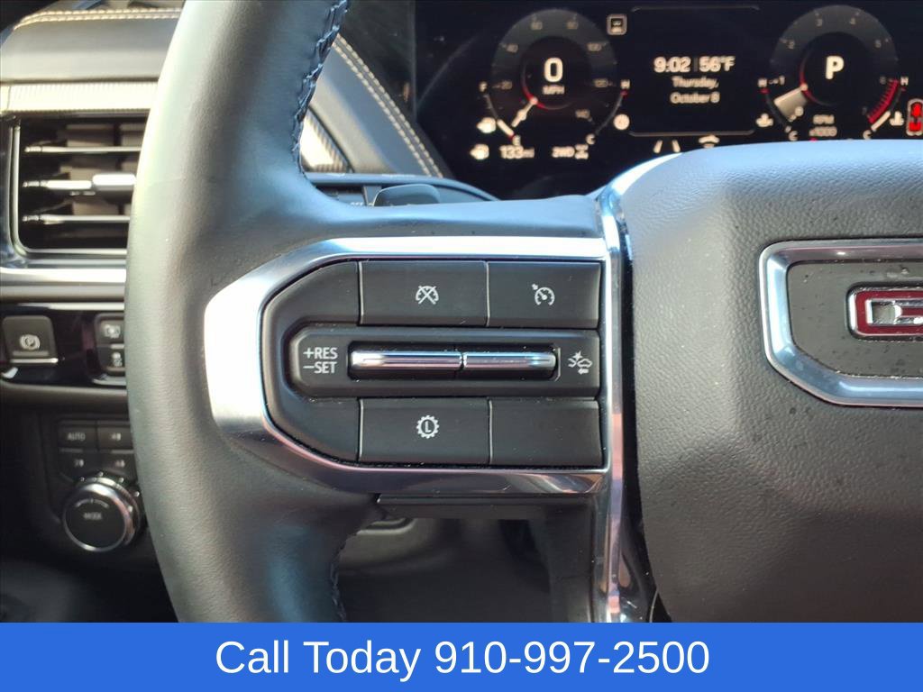 Used 2025 GMC Yukon Elevation w/ Elevation Premium Package AWD/4WD image 27