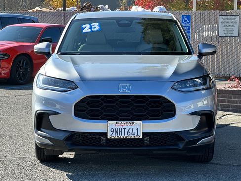 Used 2023 Honda HR-V LX image 6