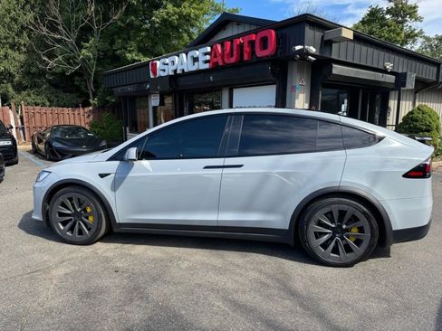 Used 2022 Tesla Model X Plaid image 7