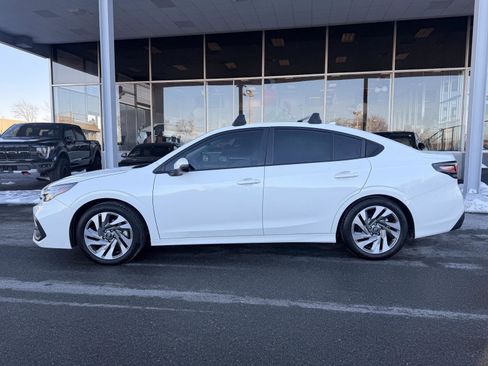 Used 2024 Subaru Legacy Limited image 2