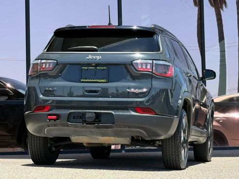 Used 2018 Jeep Compass Trailhawk w/ Navigation Group AWD/4WD image 11