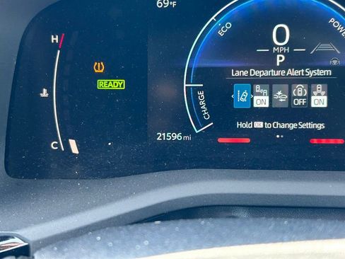 Certified 2025 Toyota Camry LE FWD image 33