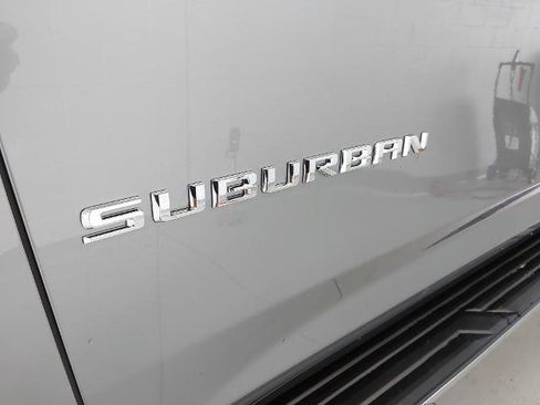 New 2026 Chevrolet Suburban Premier AWD/4WD image 32