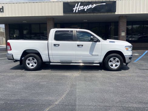 Used 2023 RAM 1500 Big Horn AWD/4WD image 2