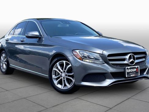 Used 2017 Mercedes-Benz C 300 Sedan image 3