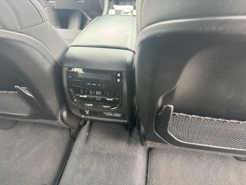 Used 2022 Jeep Grand Cherokee L Laredo w/ Luxury Tech Group I image 15