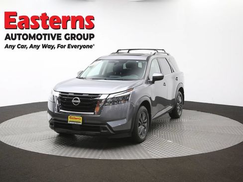 Used 2023 Nissan Pathfinder SV w/ SV Premium Package AWD/4WD image 58