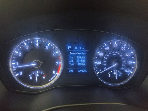 Used 2020 Hyundai Santa Fe SE image 23