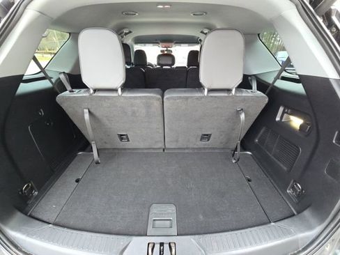 Used 2022 Ford Explorer XLT w/ Equipment Group 202A image 15