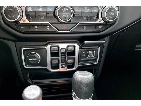 Used 2023 Jeep Wrangler Unlimited Sport AWD/4WD image 31